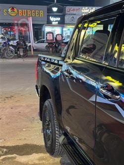 تويوتا هايلوكس